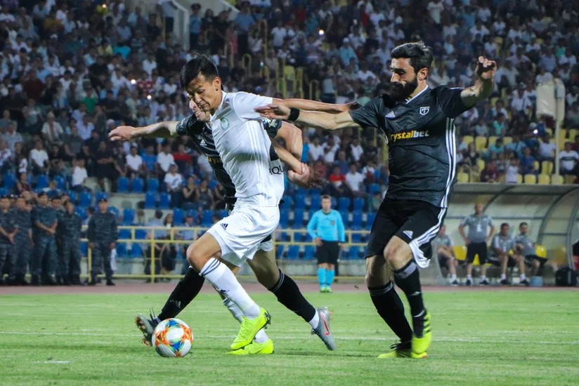 Qazaxıstan Premyer Liqasında komanda sayı azaldılacaq