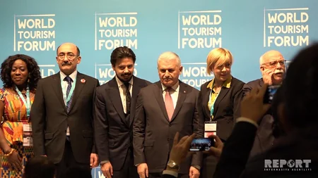 Əbülfəs Qarayev: “Azərbaycan Türkiyədən daha çox turist cəlb etmək istəyir”