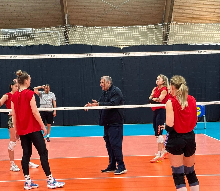 Azərbaycanın voleybol millisi Sloveniyaya yollanıb