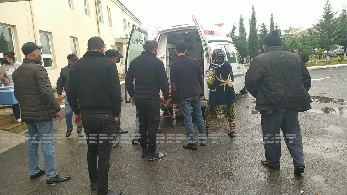 Oğuzda 66 yaşlı qadın boğazını kəsib