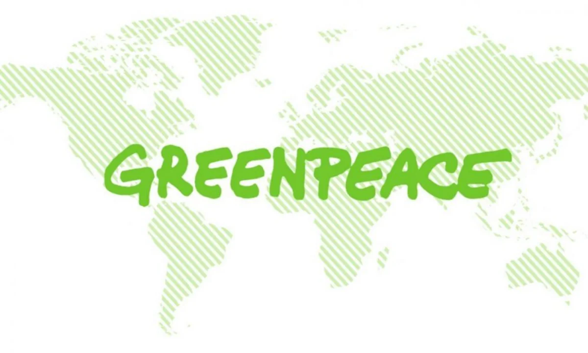 “Greenpeace” fəalları Şimal dənizində BP-nin əməliyyatına mane olmağa çalışıb