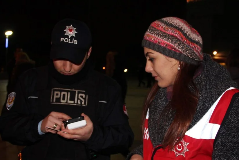 İstanbul polisi irimiqyaslı əməliyyat keçirib - FOTO