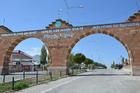 İğdırda ermənicə lövhənin yığışdırılması üçün imza toplanır