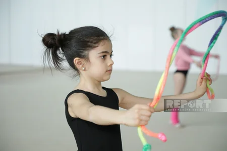 Bölgə gimnastlarının Milli Gimnastika Arenasında məşqləri davam edir
