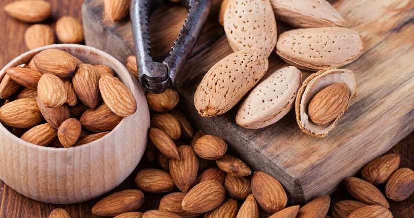 Azərbaycan daha bir ölkəyə badam satmağa başlayıb