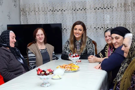 Könül Nurullayeva Qarabağ müharibəsi əlilləri, veteranları, şəhid ailələri və Çernobıl əlilləri ilə görüşüb