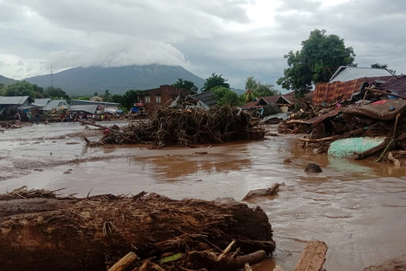 Death toll from Indonesia floods, landslides rises to 26