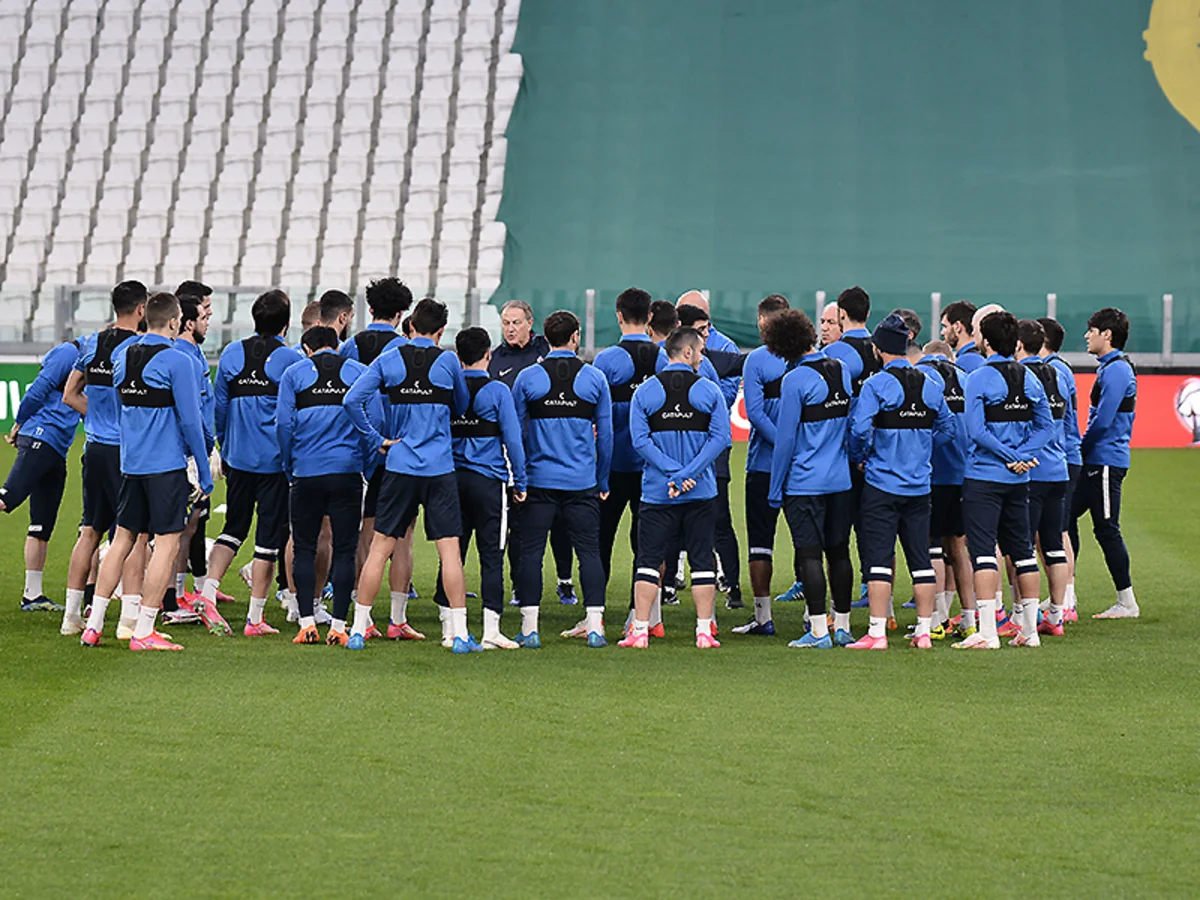 Millimiz Yuventus stadionunda son məşqə çıxdı