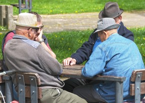 В Азербайджане лицам старше 65 лет рекомендовали не выходить из дома