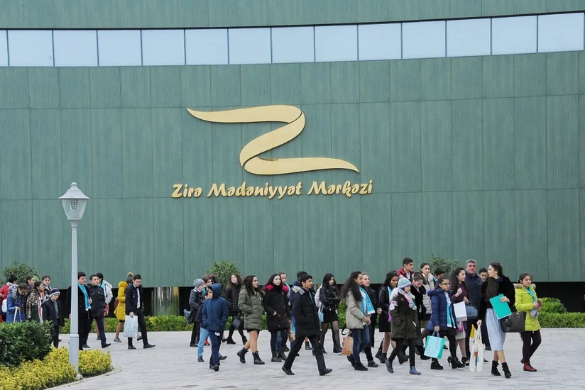 Leyla Əliyeva xüsusi qayğıya ehtiyacı olan uşaqlar üçün keçirilən şənlikdə iştirak edib