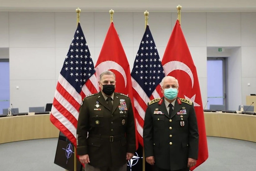 Главы Генштабов Турции и США обсудили теракт в Стамбуле