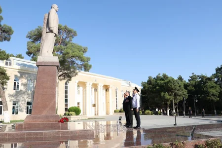 Baş prokuror Şabranda vətəndaşları qəbul edib