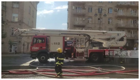 Bakıda yaşayış binasında baş verən yanğın tam söndürülüb - YENİLƏNİB-4