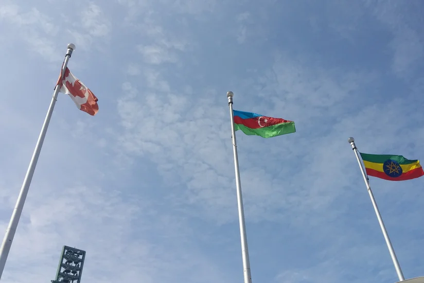 ​Ottava şəhərinin meriyası önündə Azərbaycan bayrağının qaldırılması mərasimi keçirilib