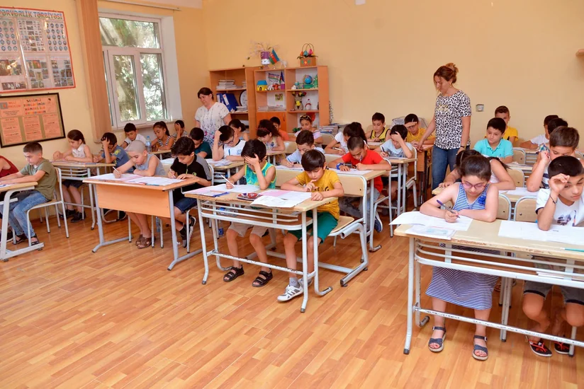 Bakıdakı lisey və məktəb-liseylərin V və VII siniflərinə qəbulla bağlı müsabiqə keçirilib
