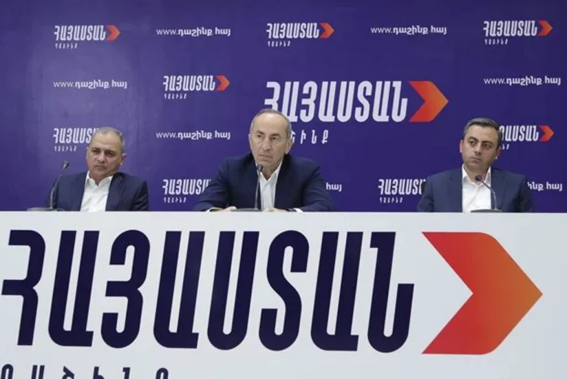 Ermənistan bloku: Ölkədə siyasi repressiyalar başlayıb