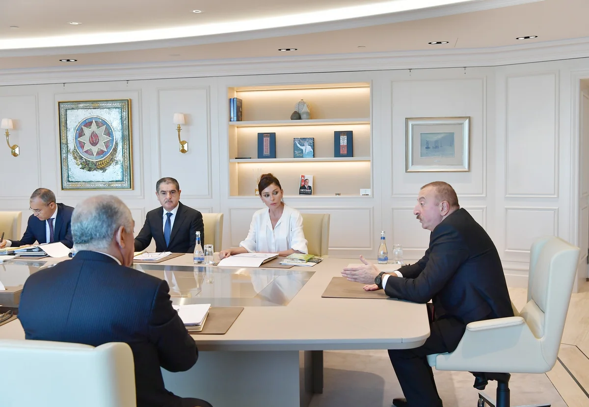 President Ilham Aliyev chaired meeting on economic area