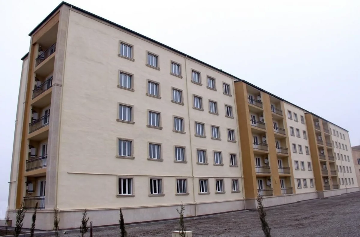 Azərbaycanda 478 hərbi qulluqçu yeni mənzillərlə təmin olunacaq