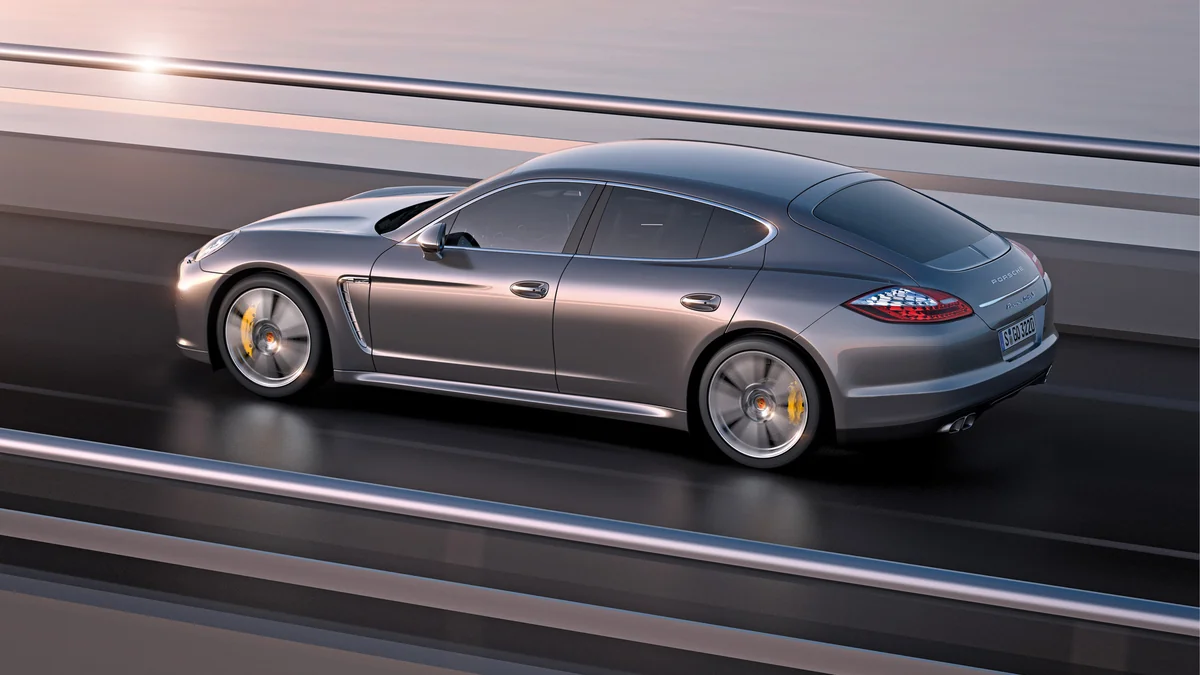 Porsche отзовет свыше 16 тысяч автомобилей по всему миру