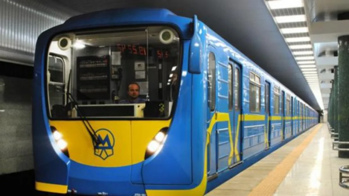 В метро Киева произошла разгерметизация тоннеля, закрыли шесть станций