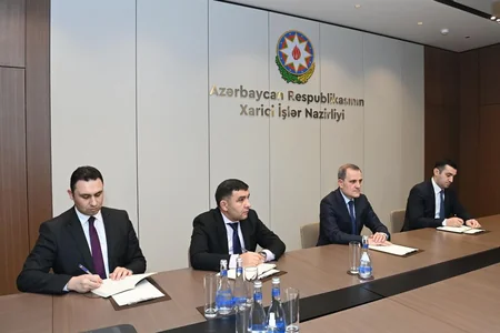 Jeyhun Bayramov meets with Kazakh minister