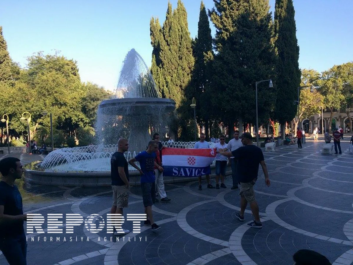 Xorvatiyalı azarkeşlər federasiyanın xəbərdarlığına baxmayaraq Bakıya gəliblər - FOTO