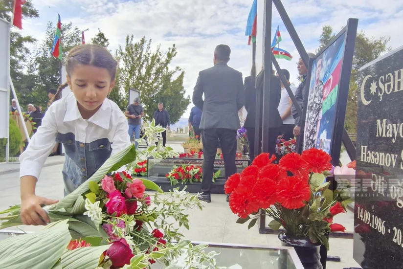 Naxçıvanda Anım Günü qeyd olunub, şəhid məzarları ziyarət edilib