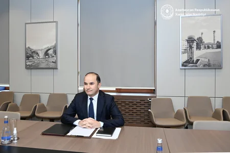 Ceyhun Bayramov Tacikistanın yeni səfirini qəbul edib
