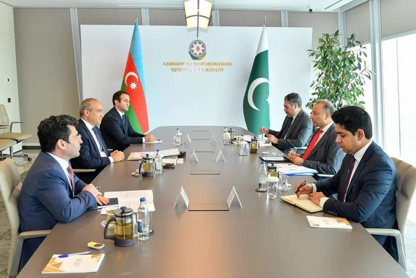 Azərbaycan və Pakistan investisiyaların təşviqini müzakirə edib