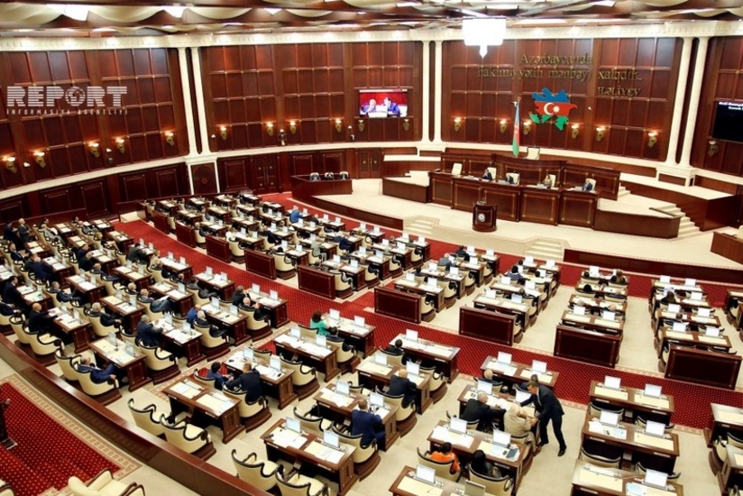 Milli Məclis hərbi vəziyyət elan edilməsi ilə bağlı sənədi qəbul etdi