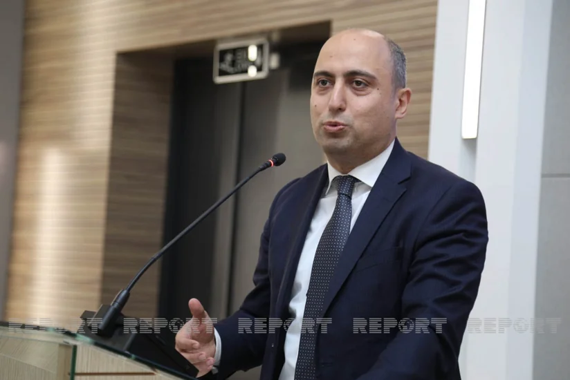 Nazir: Bütün fənlərdən qızlar oğlanlardan yaxşı nəticə göstərir