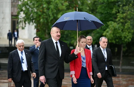 İlham Əliyev Tiranada “Avropa Siyasi Birliyi”nin 6-cı Zirvə toplantısının açılış mərasimində iştirak edib - YENİLƏNİB