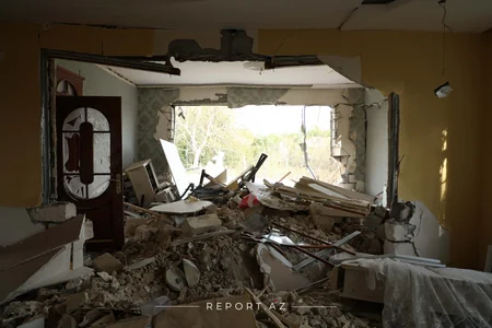 Düşmənin Tərtərə atdığı mərmi evi dağıdıb