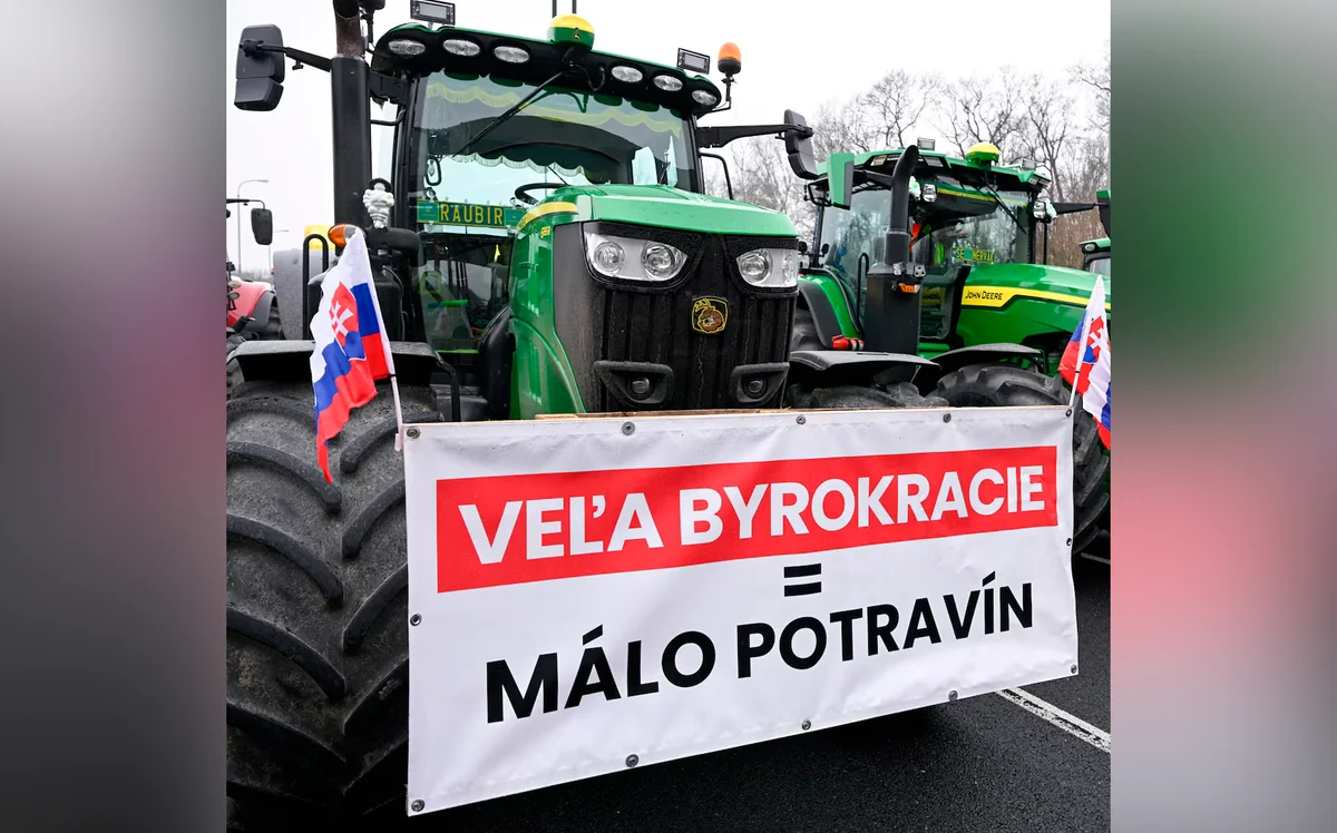 Фермеры перекрыли границу Словакии и Чехии, протестуя против импорта продуктов