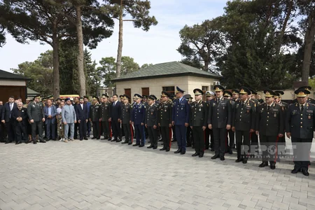 İkinci Fəxri xiyabanda Vətən müharibəsinin ildönümü ilə əlaqədar anım mərasimi başlayıb -YENİLƏNİB