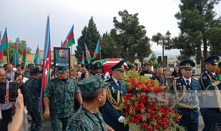 DSX-nin ildırım vurması nəticəsində həlak olan əsgəri Əli Nağıyev Gəncədə dəfn edilib