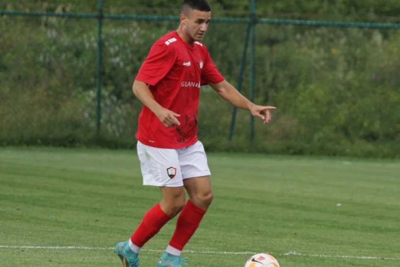 Qəbələ israilli futbolçu ilə yollarını ayırıb