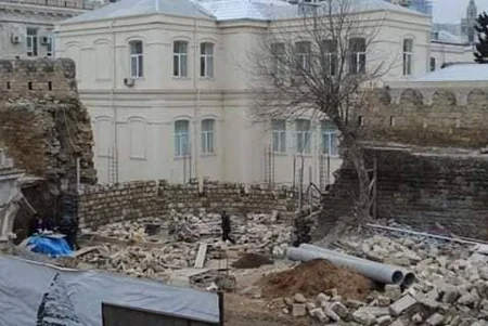 İdarə: İçərişəhərdə restoranların terraslarının genişləndirilməsi nəzərdə tutulub