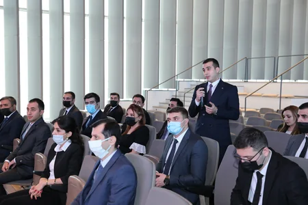 “Uğur yolu” Karyera İnkişaf Proqramının finalçılarına sertifikatlar təqdim olunub