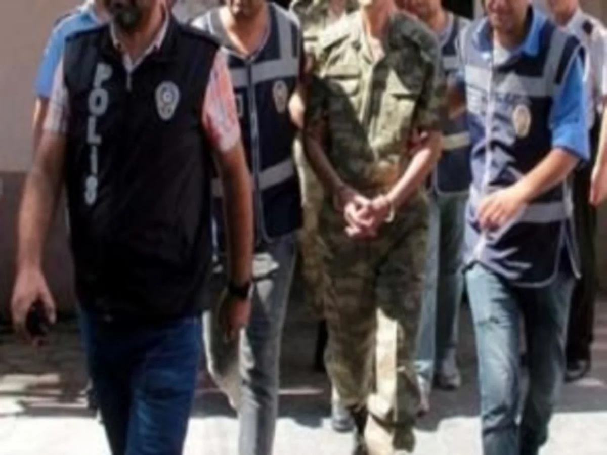 Türkiyədə 144 hərbçi tutulub