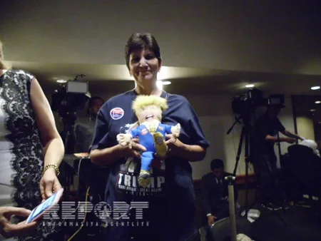 Headquarters of Democrats and Republicans wait for results of presidential election  VIDEO - PHOTO REPORT
