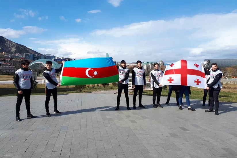 Azerbaijani youth hold information campaign on Khojaly genocide in Tbilisi - VIDEO