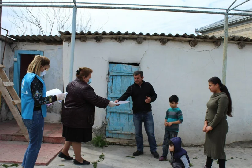 Həssas təbəqədən olan ailələr sosial izolyasiya tədbirləri haqqında məlumatlandırılır