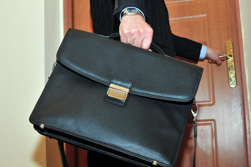 Biləsuvarın icra başçısı müavinini işdən çıxardı