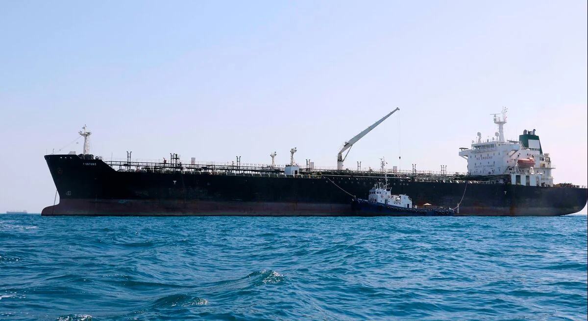Иран пытался перехватить два нефтяных танкера близ Ормузского пролива