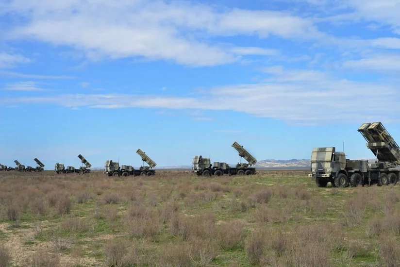 Проведен смотр задействованного в учениях вооружения и военной техники Ракетных и Артиллерийских Войск Азербайджанской Армии - ВИДЕО