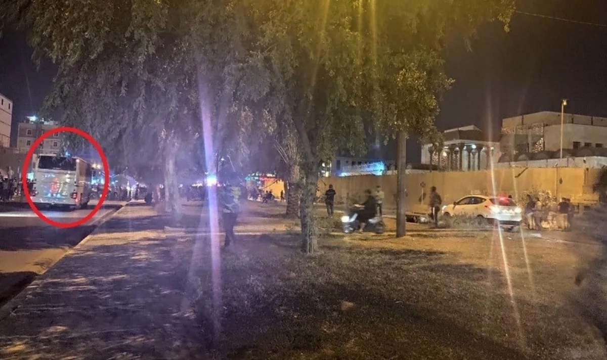 В Ираке протестующие атаковали консульство Ирана - ВИДЕО