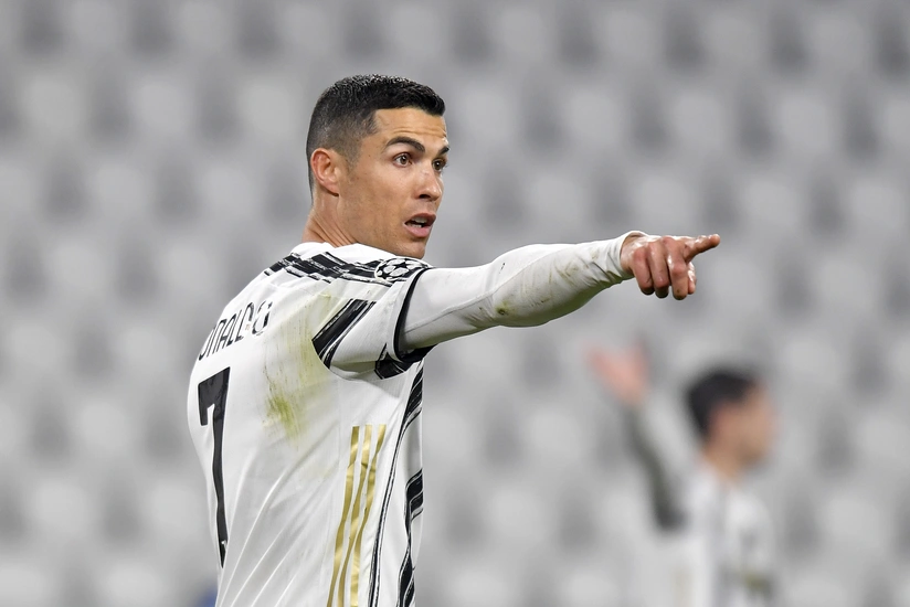 Ronaldu Bekhemin komandasında oynaya bilər