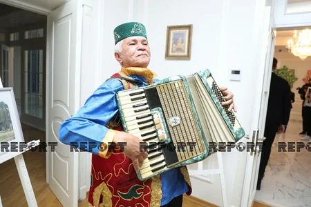 Глава МИД Литвы принял участие на открытии выставки в Баку