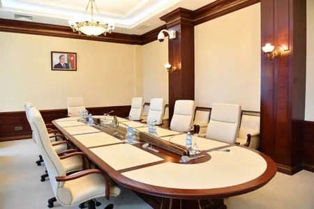 Milli Məclisin zallarına adlar verildi